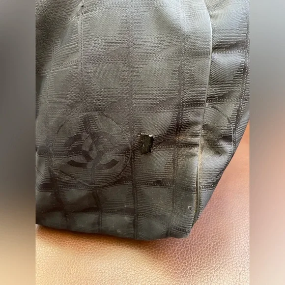 Chanel tote - Picture 9 of 10